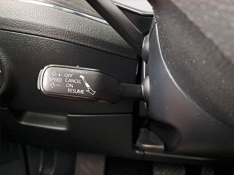 Audi A3 (2017) 1.6 TDI, Xenony, Park. senzory - fotka 19 z 19