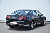 Volkswagen Passat (2017) HIGHLINE 2.0 BiTDI 176kW DSG 4 - náhled 9