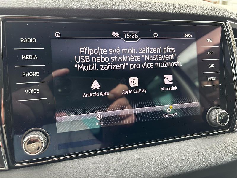 Škoda Karoq 2,0TDi 85kW AMBITION PLUS - fotka 19 z 30