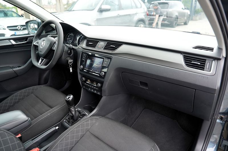 Škoda Rapid 1.0 TSI 95 PS Style/Al/LED/ČR - fotka 24 z 34