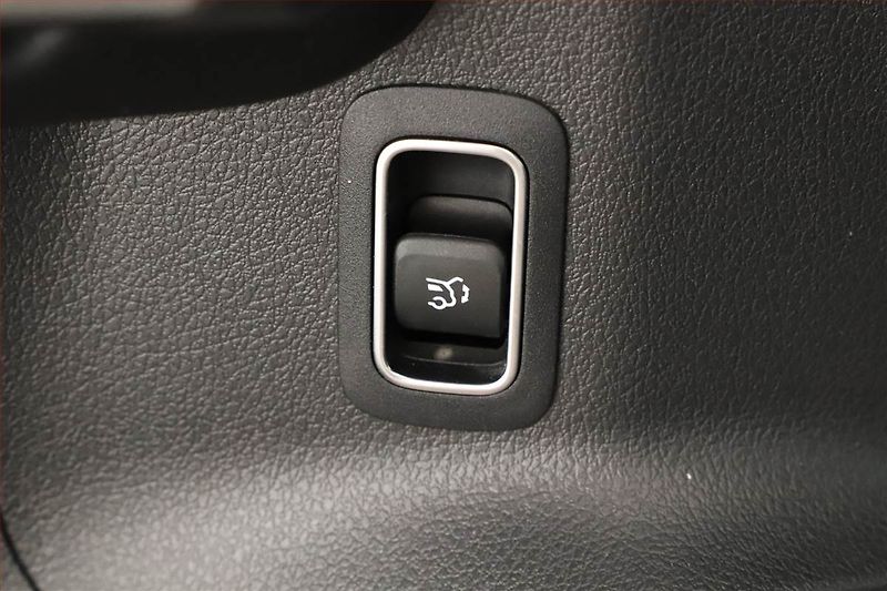 Mercedes-Benz EQB (2022) 300 4MATIC, SoH 97% - fotka 20 z 21