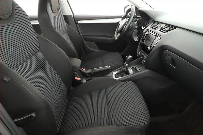 Škoda Octavia (2016) 1.6 TDI, Automat, Navi - fotka 7 z 18