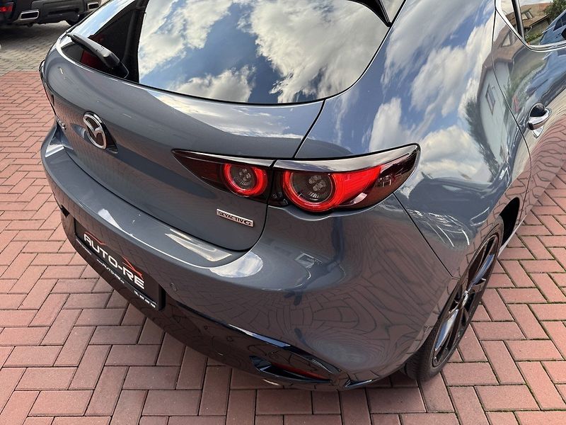 Mazda 3 (2019) 2.0i G122 LED Navi Bose Kamera - fotka 42 z 50