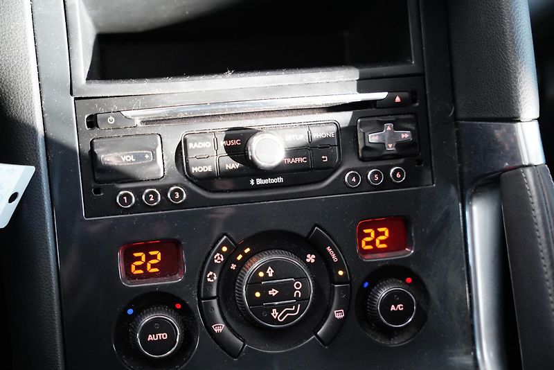 Peugeot 3008 - fotka 23 z 27
