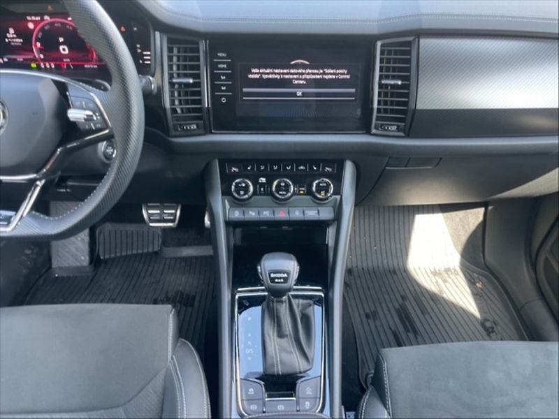 Škoda Kodiaq 2,0 TDI Sportline 4x4 DSG - fotka 10 z 11