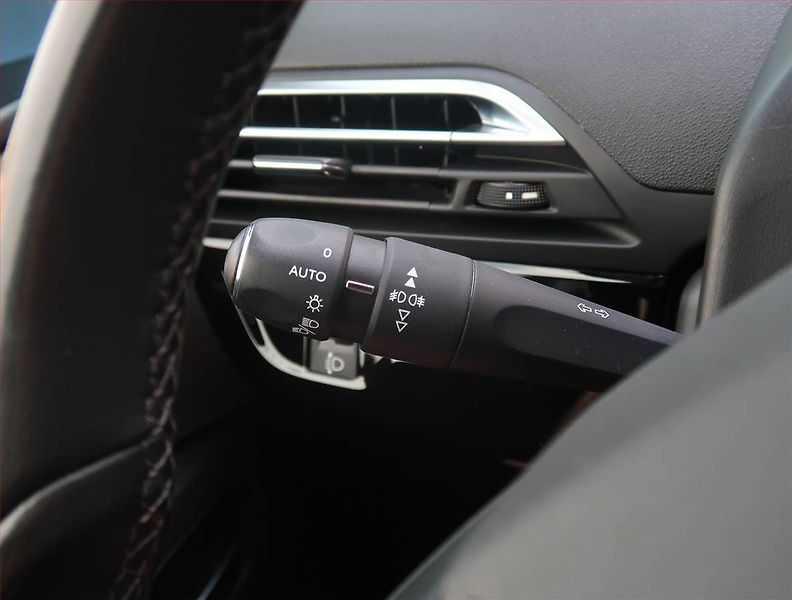 Citroën C4 Picasso (2015) 1.6 HDi, 7 míst, Serv.kniha - fotka 20 z 28