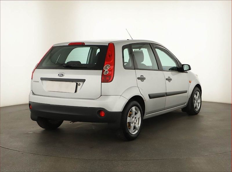Ford Fiesta (2007) 1.25, Klima, jezdí výborně - fotka 5 z 12