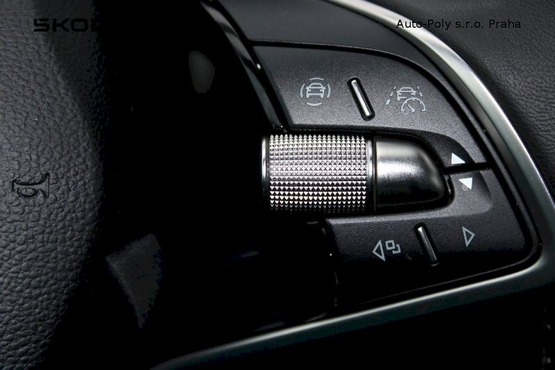 Škoda Scala (2024) 1,0 TSI 85 kW Top Selection - fotka 11 z 25