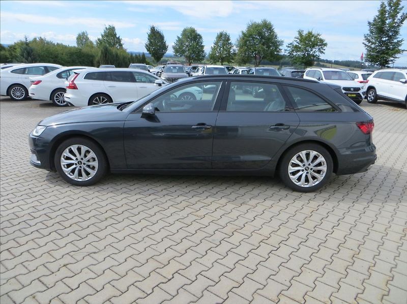 Audi A4 3,0 TDI 210kW S line quattro - fotka 4 z 31