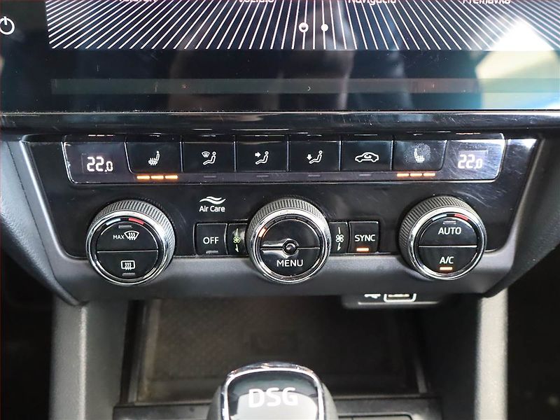 Škoda Octavia (2018) 1.6 TDI, Automat, Kůže, Navi - fotka 18 z 23