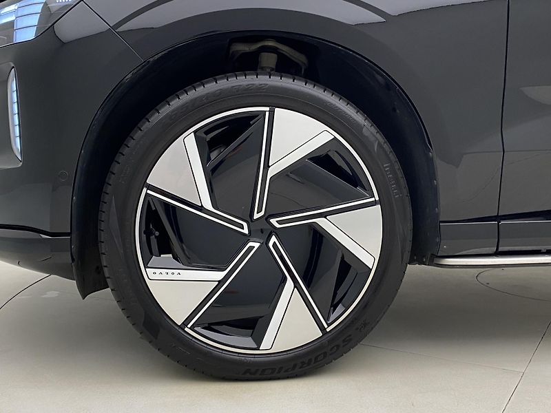Volvo EX90 PURE ELECTRIC TWIN PLUS 7míst - fotka 38 z 60