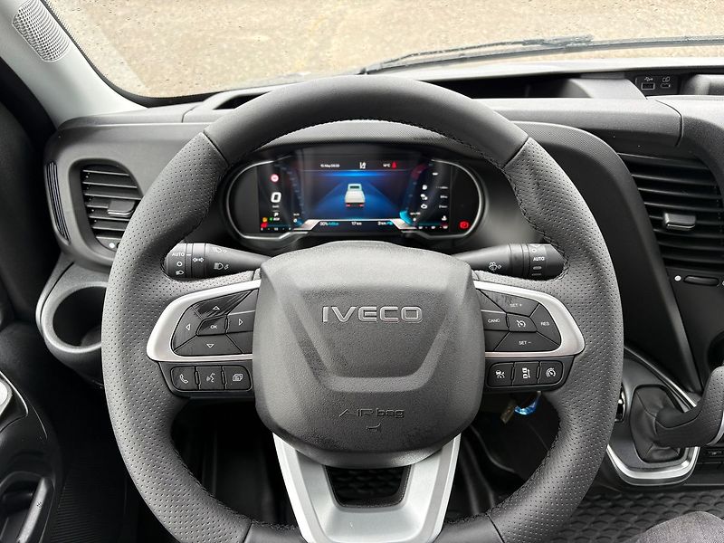Iveco Daily (2026) 3.0 AUT, Souprava 22EP, Tacho - fotka 12 z 23