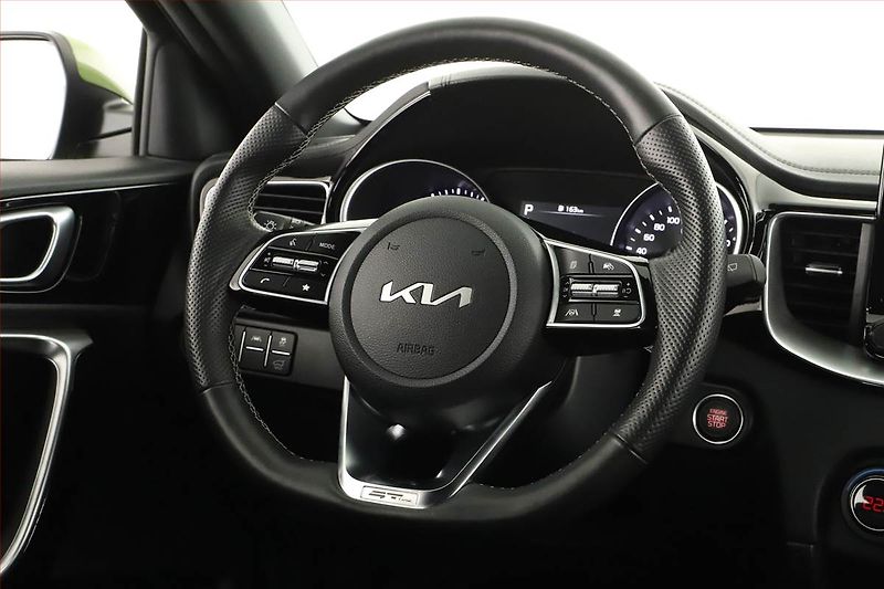 Kia XCeed (2024) GT Line 1.5 T-GDI - fotka 13 z 16