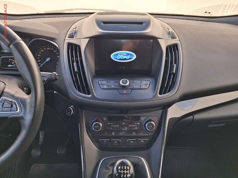 Ford Kuga (2017) 1.5 EB, Titanium, bixen - fotka 12 z 19