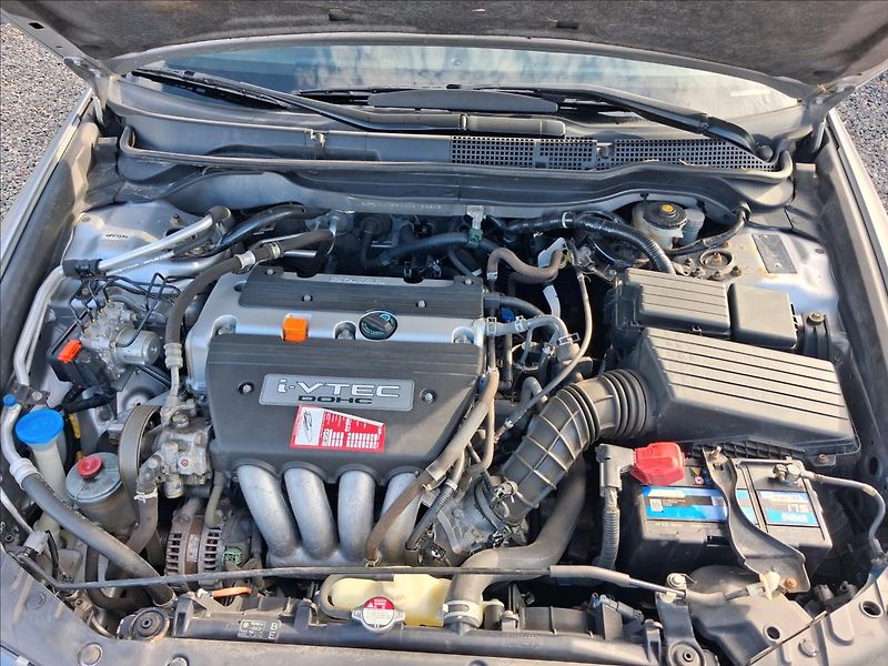 Honda Accord 2,0 114kw - fotka 14 z 14