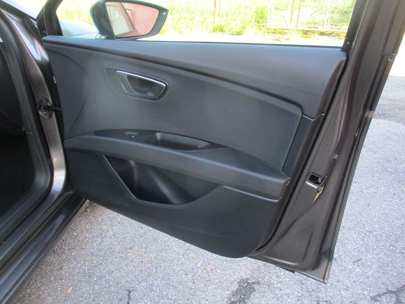 Seat Leon 1.4TSi 110kW STYLE*L+Z PNEU - fotka 30 z 45