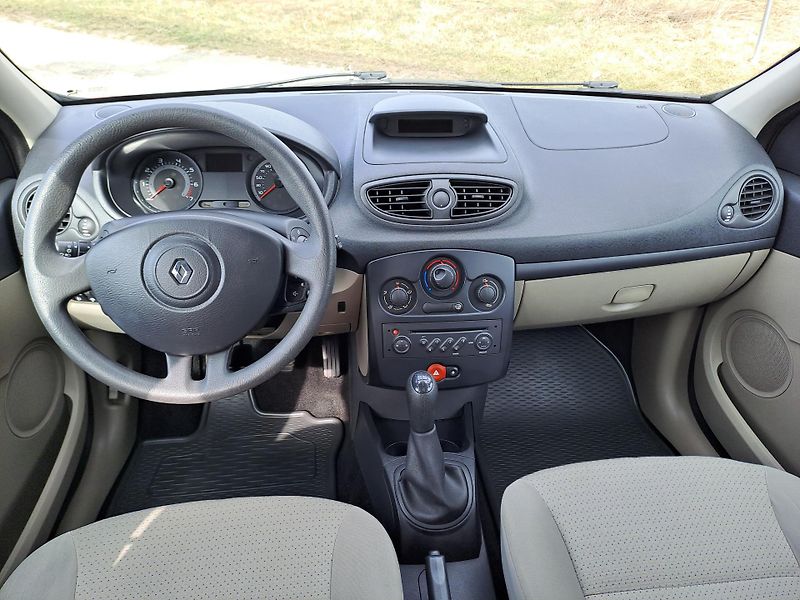 Renault Clio (2007) 1.2 DOLOŽENÉ KM, PĚKNÝ STAV - fotka 17 z 25