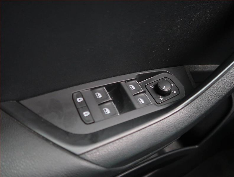 Škoda Karoq (2017) Style 1.5 TSI - fotka 20 z 24