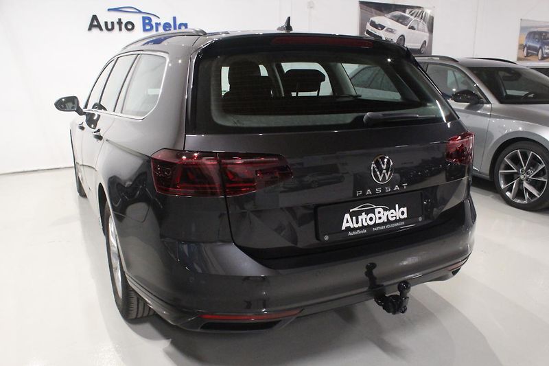 Volkswagen Passat (2020) 2.0TDI DSG Facelift Matrix  - fotka 8 z 34