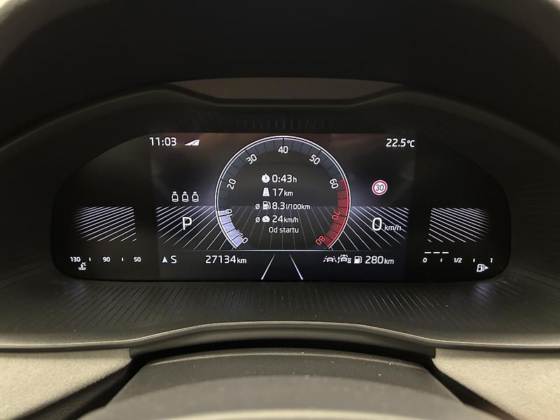 Škoda Scala 1.0 TSI Top selection - fotka 12 z 27
