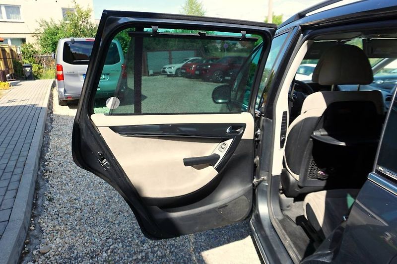 Citroën C4 Picasso (2012) EXCLUSIVE 2,0 HDI 120 kW - fotka 21 z 38