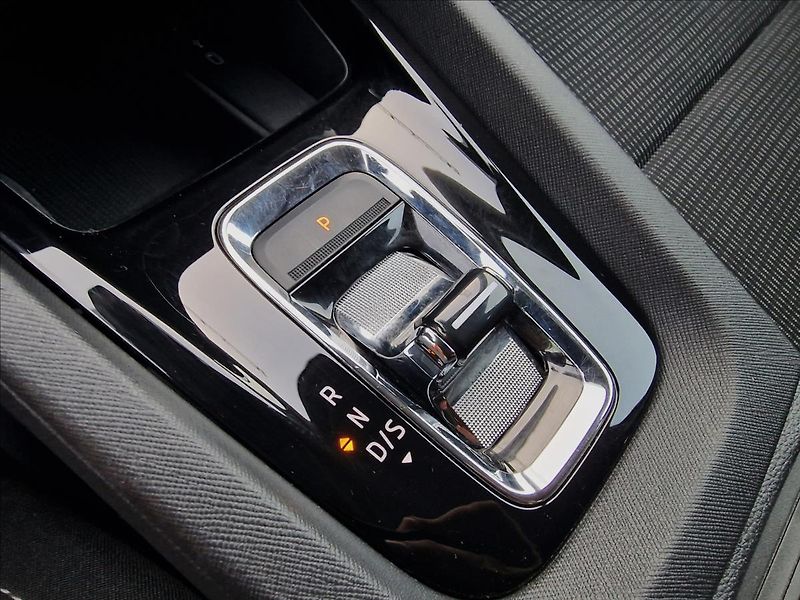 Škoda Octavia 2.0TDI DSG Ambition,ČR,1.Maj. - fotka 35 z 50