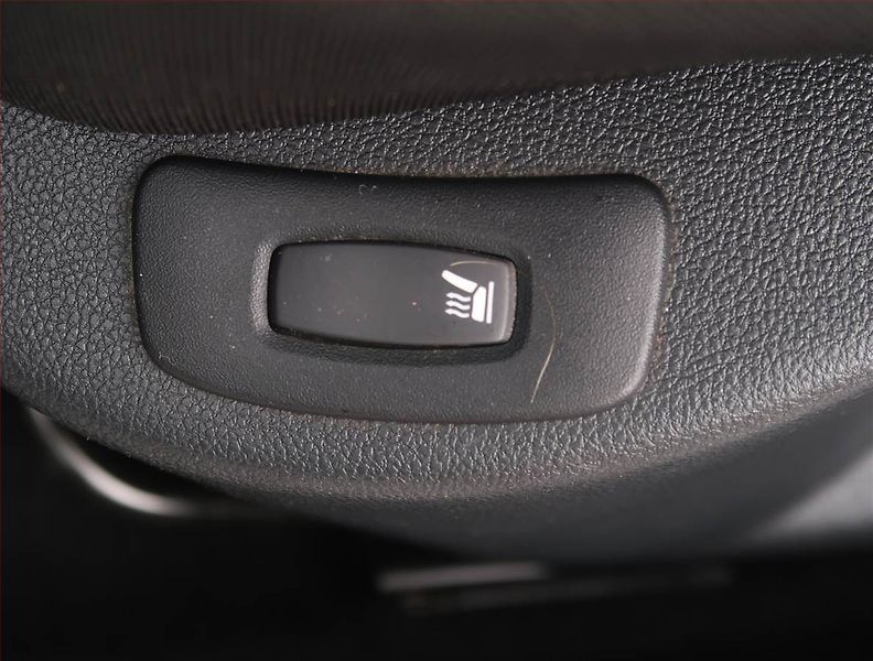 Renault Clio (2019) Limited 0.9 TCe, Navi - fotka 21 z 22