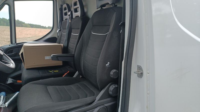 Iveco Daily 35S16V 78t km !! 16m3 klima - fotka 8 z 19