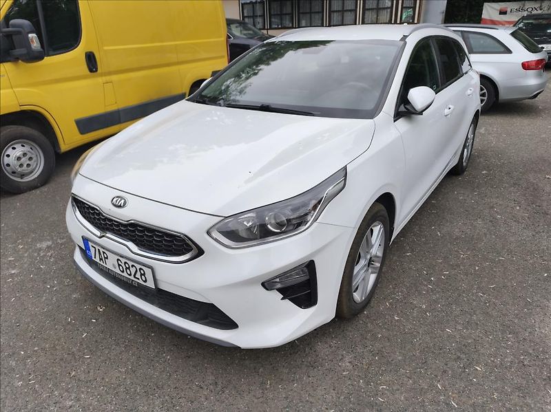 Kia Ceed 1,6 - fotka 2 z 12