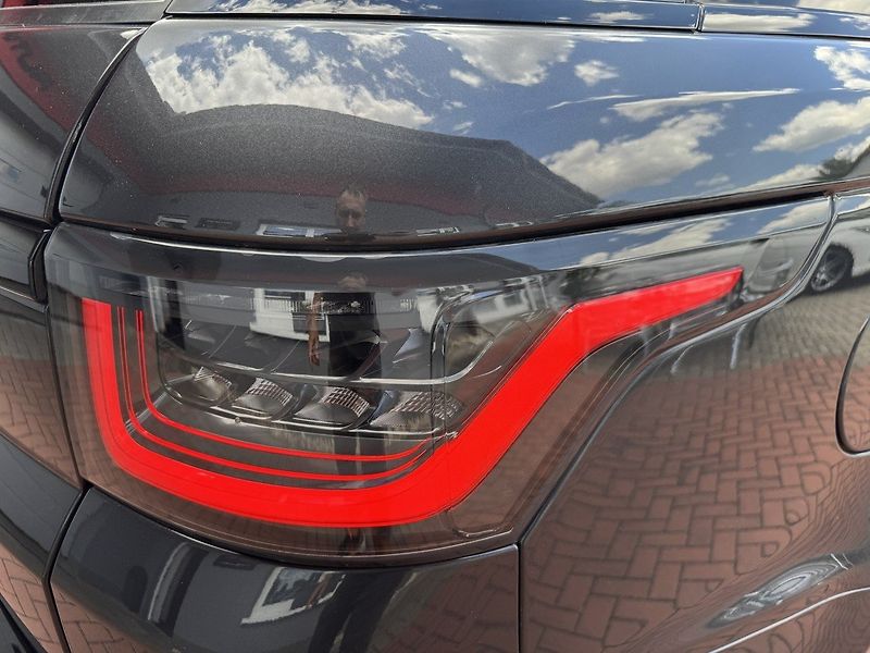 Land Rover Range Rover (2018) 4.4SDV8 Autobiography Vzduch - fotka 39 z 50
