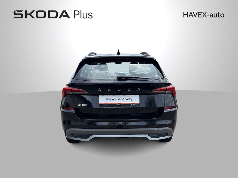 Škoda Kamiq (2022) 1.0 TSI Ambition - fotka 27 z 27