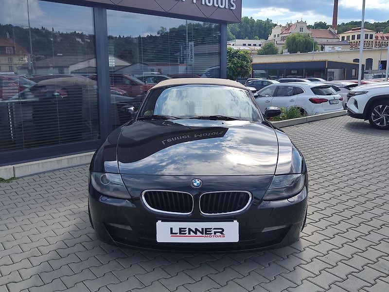 BMW Z4 2.5i/130kW E85 Roadster - fotka 3 z 26