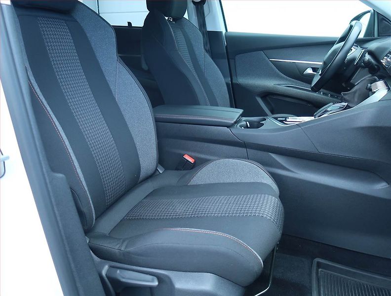 Peugeot 5008 (2020) Active PureTech 130, Automat - fotka 9 z 19
