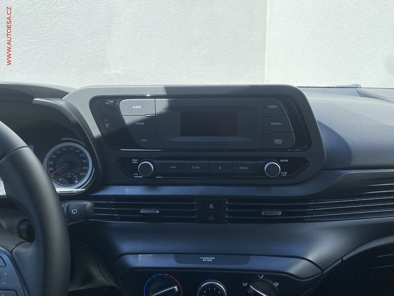 Hyundai i20 (2023) 1.2 MPI, 1.maj,ČR, Comfort - fotka 12 z 16