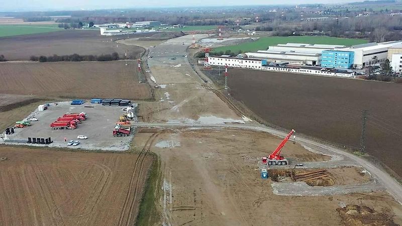 Stavba D1 Říkovice-Přerov, únor 2024. Pohled z výšky.