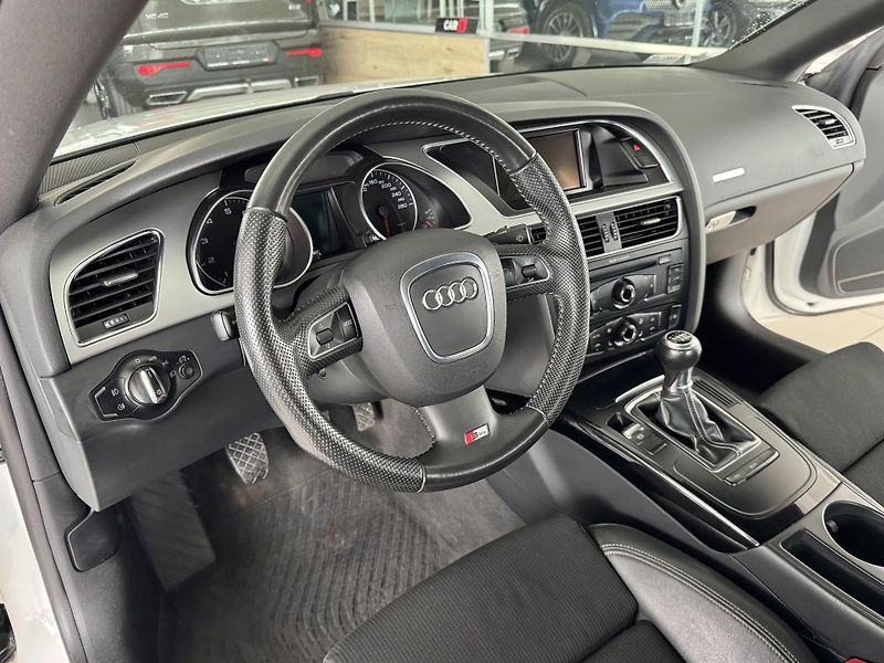 Audi A5 1,8TFSI S-LINE*Xenon*20