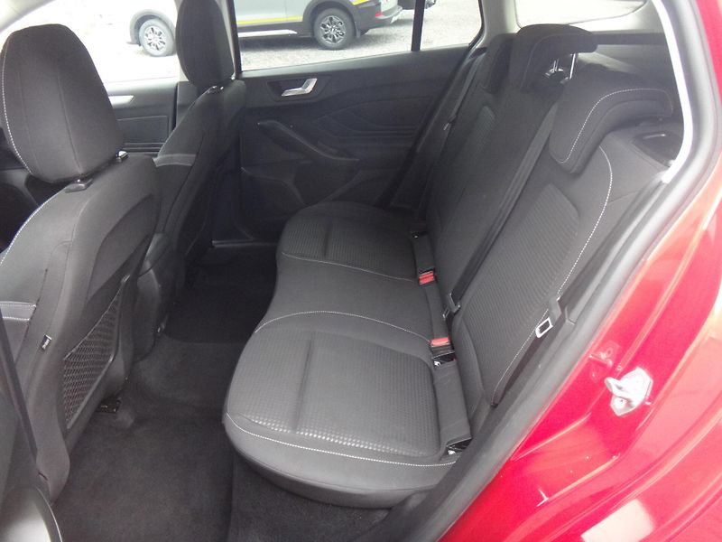 Ford Focus (2021) Trend Edition 1.0 EcoBoost 92k - fotka 14 z 30