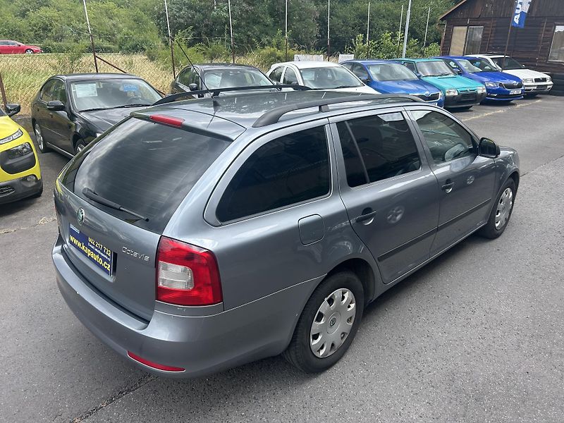 Škoda Octavia 2.0 TDI Champion Ambition Comb - fotka 26 z 30