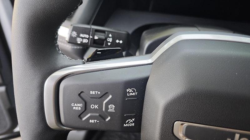 Jeep Compass (2026) Altitude hybrid 145PS automat  - fotka 28 z 40