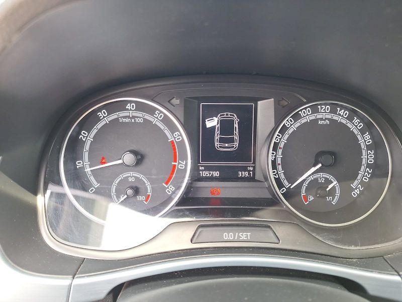 Škoda Fabia (2019) COMBI / 1.0 MPI / 55 kW / Ambi - fotka 20 z 31