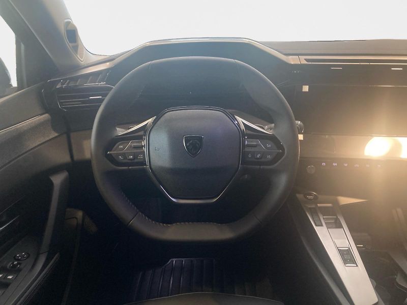 Peugeot 408 ALLURE Hybrid 145 e-DCS6       - fotka 12 z 15