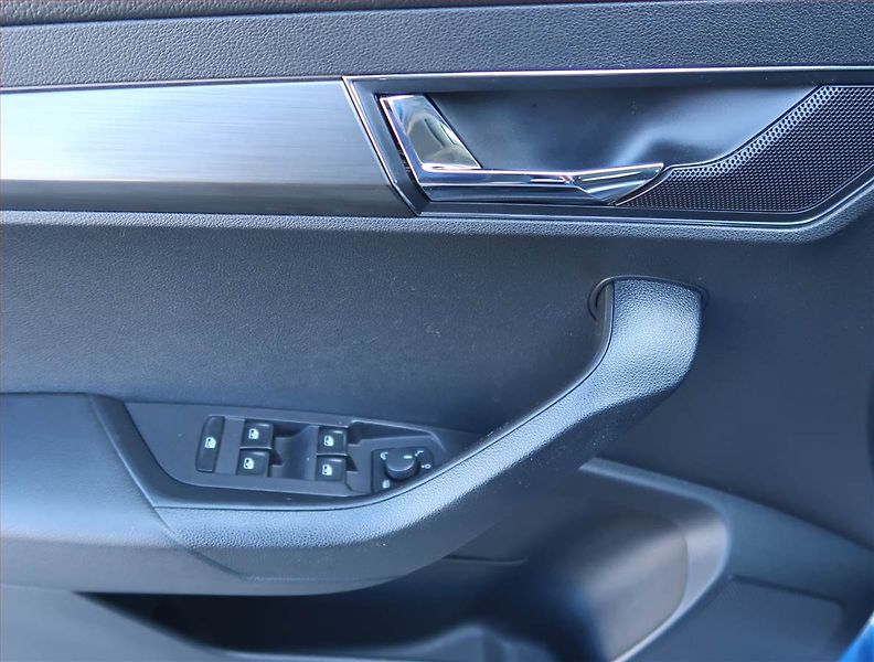 Škoda Karoq (2020) 1.5 TSI, Automat, Serv.kniha - fotka 16 z 19