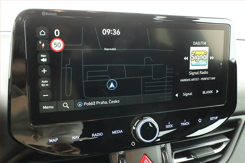Hyundai i30 (2021) N-Line 1.5 T-GDI MHEV - fotka 9 z 17