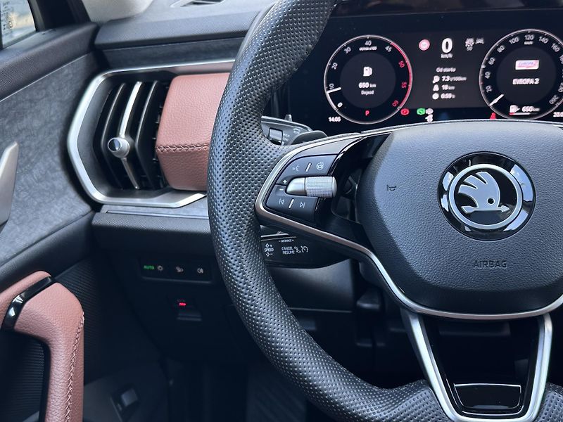 Škoda Kodiaq 20TDI 142kw DSG 4X4 Exclusive  - fotka 12 z 30