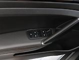 Volkswagen Golf (2016) Highline 2.0 TDI, Automat - náhled 22