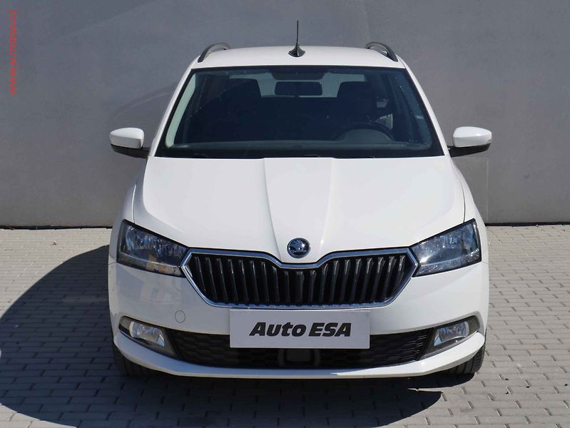 Škoda Fabia (2019) 1.0TSi, Ambition, AC, TZ - fotka 2 z 4