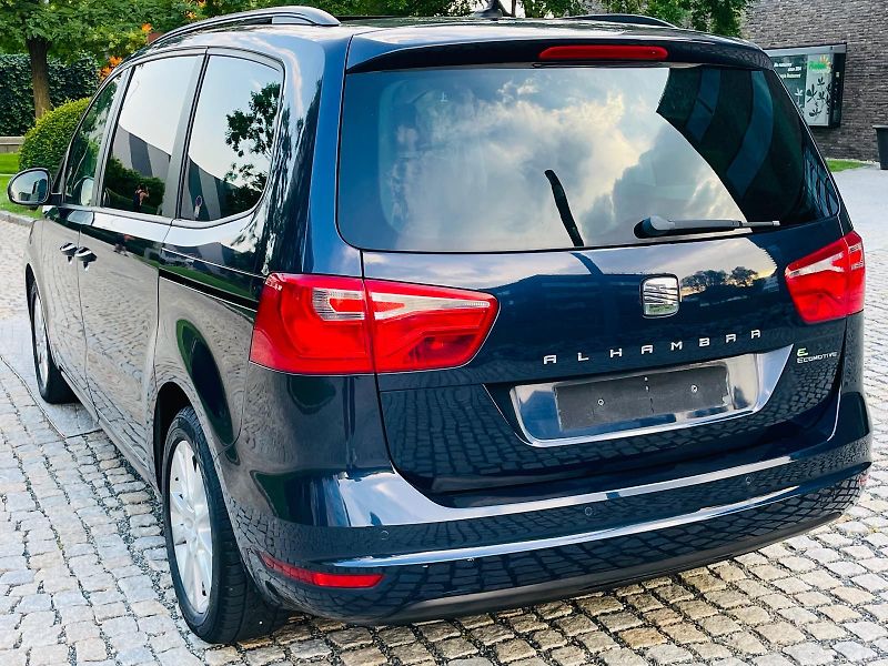 Seat Alhambra 2.0TDI MANUÁL SERVISKA TAŽNÉ - fotka 16 z 51