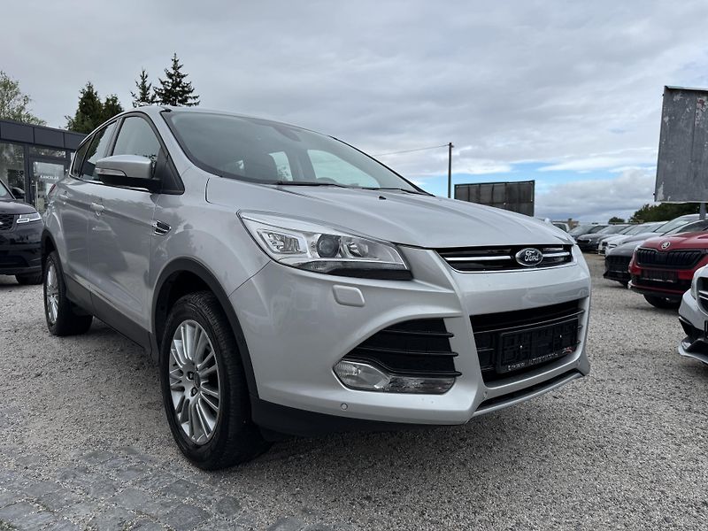 Ford Kuga (2014) 1.6 134 kw, 4x4, Bohatá výbava - fotka 10 z 31