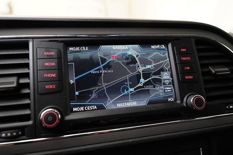 Seat Leon - fotka 19 z 26