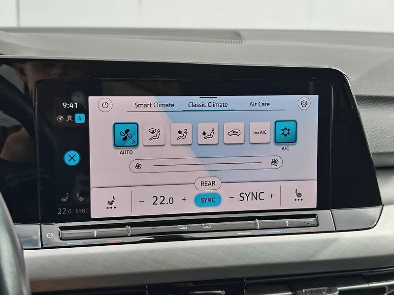 Volkswagen Golf Life 6G 1,0TSi - fotka 17 z 22